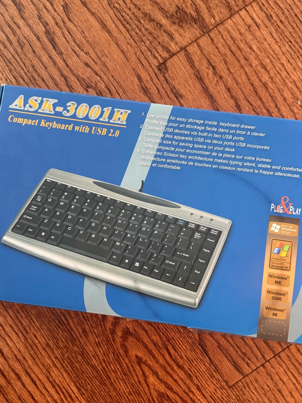 ASK-3001H Compact USB Keyboard — Silver and Black